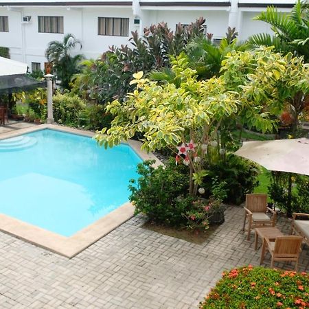Red Knight Gardens Hotel Davao City Екстериор снимка