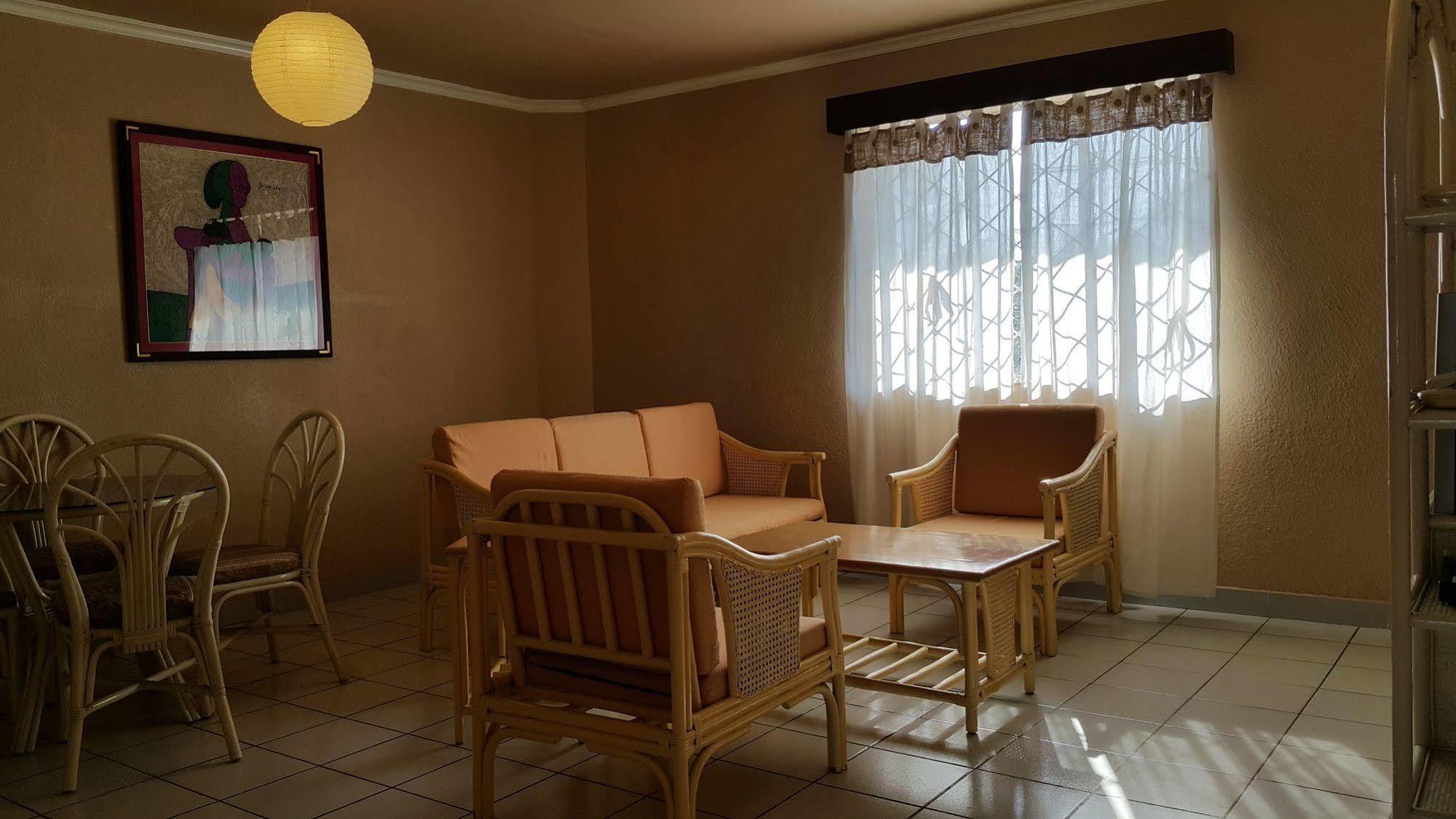 Red Knight Gardens Hotel Davao City Екстериор снимка